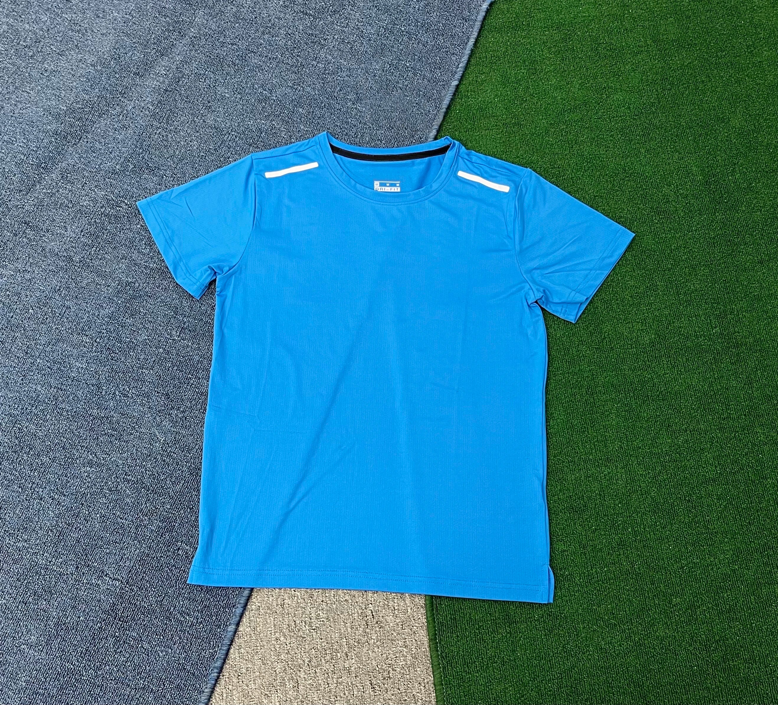 High Quality Unisex Gym T-Shirts Shorts Quick Dry Breathable Anti-Bacterial Fitness Soccer Wear Short Sleeve 100% Polyester